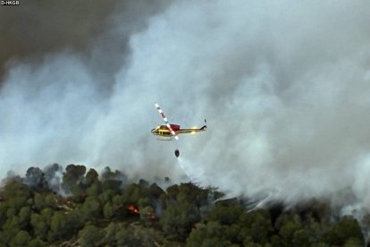 Incendio en el entorno de la Cresta del Gallo, en las cercanías de Murcia.