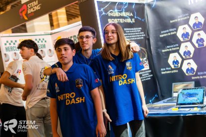 Parte del equipo Nitro Dash Racing.