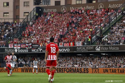 Magnífico ambiente con más de medio millar de rojiblancos en Castalia.