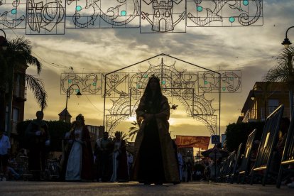 Así fue el espectacular Gran Desfile de Moros y Cristianos en Vera.