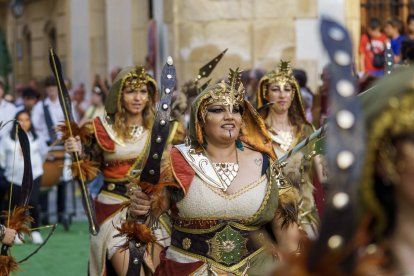 Así fue el espectacular Gran Desfile de Moros y Cristianos en Vera.