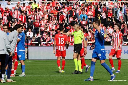 El Almería de un árbitro con hechuras de Primera División.