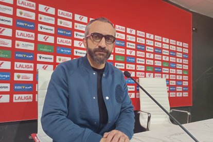 Mohamed El Assy habló de un estadio para 28.000 butacas.