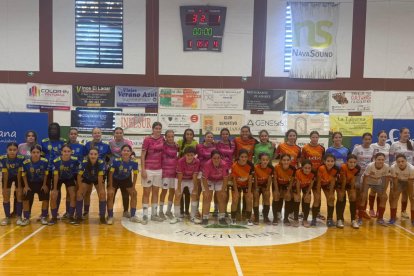 Foto de familia de los cuatro equipos finalistas.