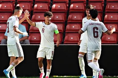 Quim maravilló marcó un gol y dio una asistencia en el primer partido del torneo.
