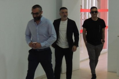 Mohamed El Assy, García Pimienta y Joâo Gonçalves.