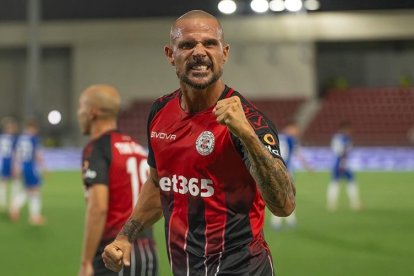 Con más de 130 partidos con el Lincoln FC, Nano es una institución en el club de Gibraltar.