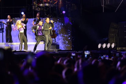 Chayanne durante su primera actuación de la gira de Almería
