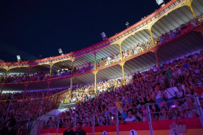 Aforo lleno en la Plaza de Toros de Almería en el concierto de Chayanne