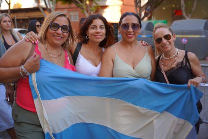 Carolina, Marcela, Adriana, Valeria
