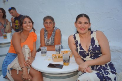 Carolina, Rosana, Consuelo
