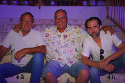 Francisco, Javier y Juan vivieron una velada llena de emoción y música.