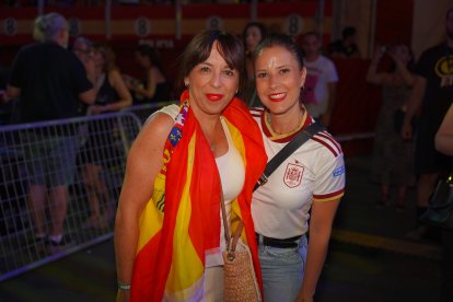 Rocío y Carmen compartieron una velada marcada por la música.