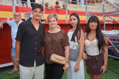 José Manuel, Yolanda, Carmen y Andrea compartieron una noche muy especial.