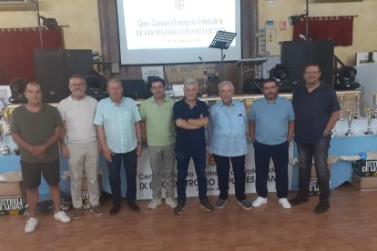 Una edición más el fundador del Almería estuvo presidiendo el acto de clausura.