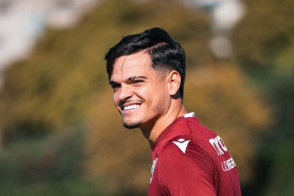 Bruno Iribarne apunta a una salida para competir bajo los palos.