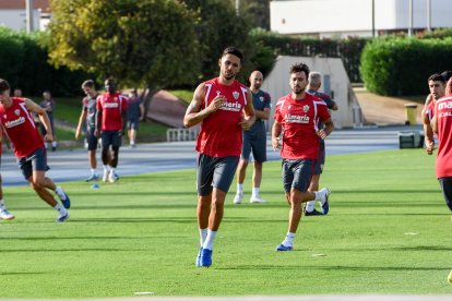 Día I del Almería de Pimienta con 30 futbolistas en el campo Anexo.