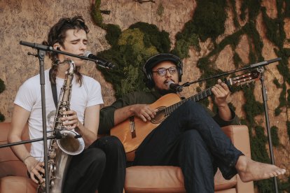 Actuación musical en el evento de Nomadart en San José