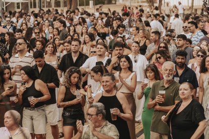 Público en el evento de Nomadart en San José