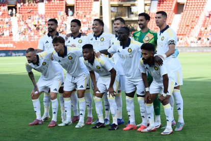 El once de Al-Nassr ante la UDA en el Estadio de los Juegos Mediterráneos.