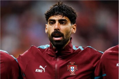 Samú Costa con la Selección de Portugal.
