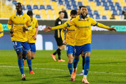 Marcar 20 goles en Estoril un equipo de la mitad de la tabla tiene mérito.