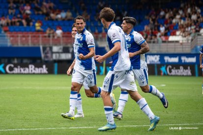 Los jóvenes que rodean a Enric dan mucho juego al equipo.