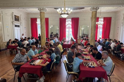 Ángel Serrano gana el 40º Open de Ajedrez del Círculo Mercantil, un clásico de la Feria Deportiva.