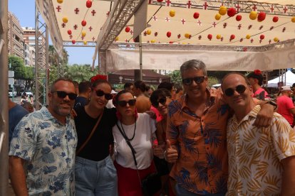 Nicolás Bueno, Rubén Yeste, Germán Rubia pasan un rato con sus familias en Ambigú Origen El Estribo.