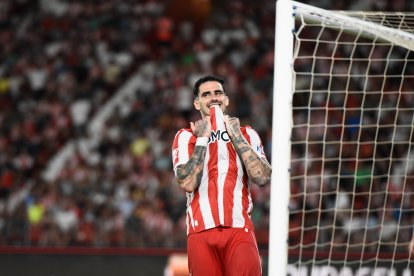 Miguel remata poco a portería y se necesita un '9' que garantice goles.