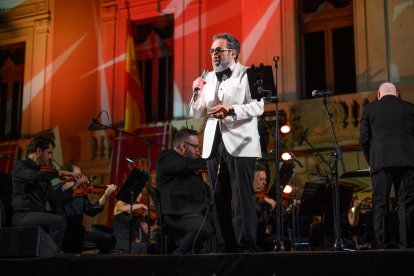 José Manuel Zapata divirtió, pero, sobre todo, emocionó a la audiencia con sus recuerdos personales, sus vivencias y sus reflexiones.