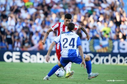 Luna tuvo minutos en los tres partidos que se han disputado.