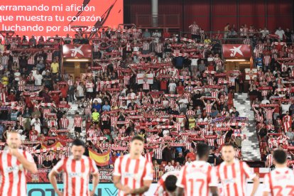 El Almería fue a lo suyo para firmar una gran victoria ante el Cádiz.