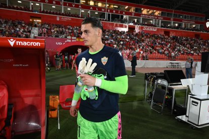 Va a costar salir del banquillo del Almería a los ahora suplentes.