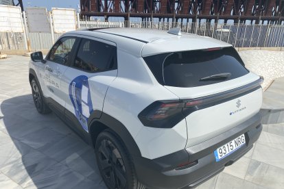 El eVitara mide 4,28 metros de largo y está basado en el concept car eVX