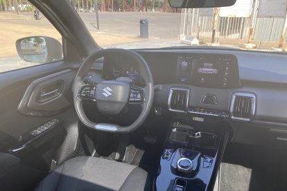 Doble pantalla integrada en un único módulo panorámico de fácil manejo