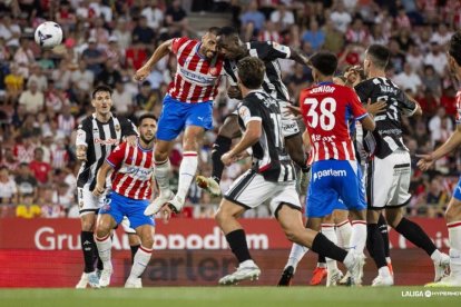 El Castellón va lanzado en cabeza con 13 puntos de 15 posibles.