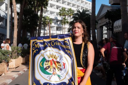 Desfile de Moros y Cristianos en La Urbanización de Roquetas de Mar.
