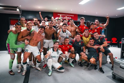 Ganan todos y celebran los triunfos transmitiendo buen rollo en el vestuario.