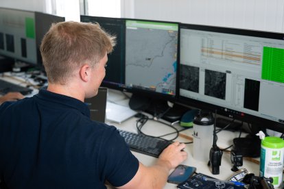Pruebas en Tabernas de Charlie, el prototipo del rover marciano que se enviará a Marte en 2028.