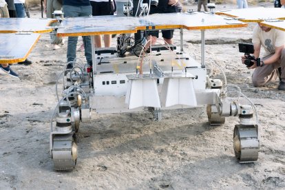 Pruebas en Tabernas de Charlie, el prototipo del rover marciano que se enviará a Marte en 2028.