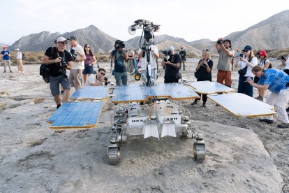 Pruebas en Tabernas de Charlie, el prototipo del rover marciano que se enviará a Marte en 2028.