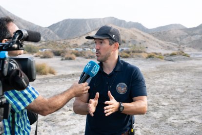 Pruebas en Tabernas de Charlie, el prototipo del rover marciano que se enviará a Marte en 2028.