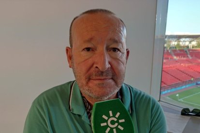 En su cabina de Canal Sur en el Estadio de los Juegos Mediterráneos.