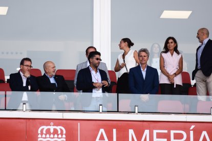 El presidente del club, Mohamed Al-Khereiji, estuvo en el Mediterráneo.