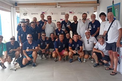 El Club Náutico de Almerimar cierra un verano de intensa actividad deportiva, formativa y social.