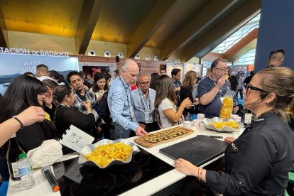 El espacio de ‘Sabores Almería’ sirve de escaparate para los productos de ocho empresas de la provincia.
