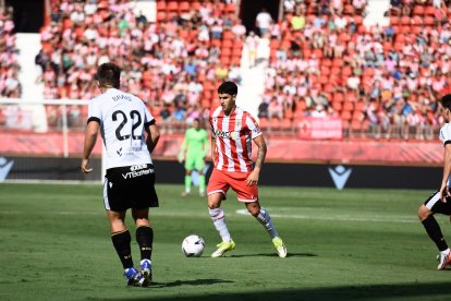 El ex del Real Zaragoza está cumpliendo su segunda temporada en el Almería.