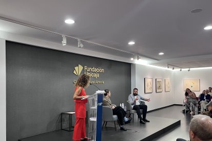 Los periodistas Nacho Calle y Sergio Sangiao subieron al escenario a recoger el galardón por su obra 'Exporting Abortion'