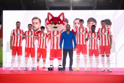 Mohamed El Assy presentando a los fichajes del Almería.